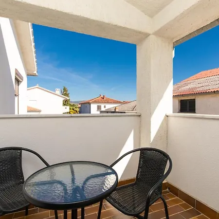 Bed & Breakfast Ema 3*