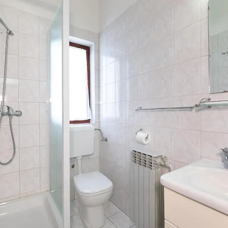 Bed & Breakfast Ema 3*