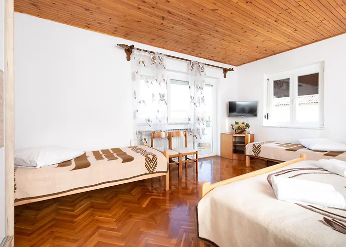 Bed & Breakfast Ema Krk Town