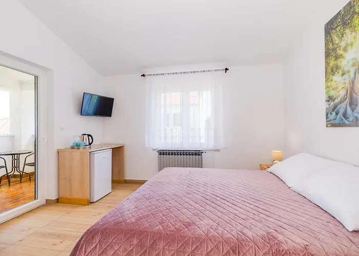 Bed & Breakfast Ema Krk Town