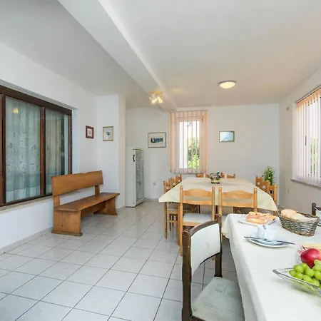 住宿加早餐酒店 Ema